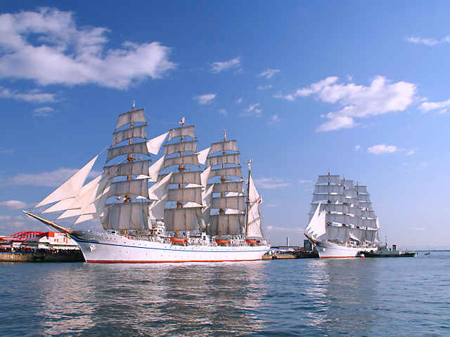 帆船 日本丸と海王丸