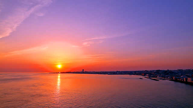 舞子海上プロムナードから眺める夕日