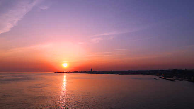 舞子海上プロムナードから見る夕日