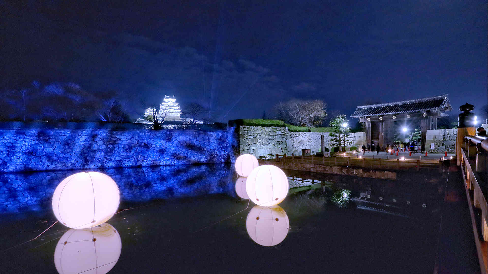 姫路城・大手門・石垣のライトアップ夜景