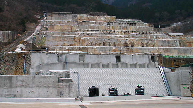 神子畑選鉱場跡（2005年）