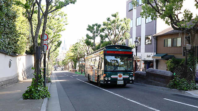 「北野坂」と神戸市内循環バス「シティループ」