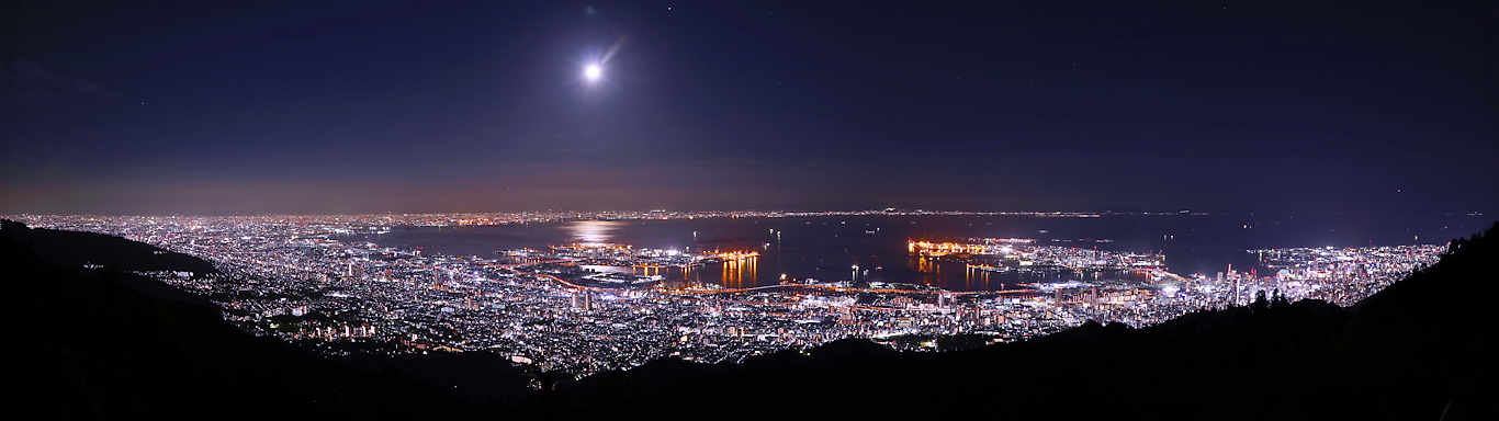 掬星台から見る「神戸1000万ドルの夜景」